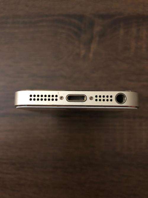 iPhone 5 (16GB Rose Gold)