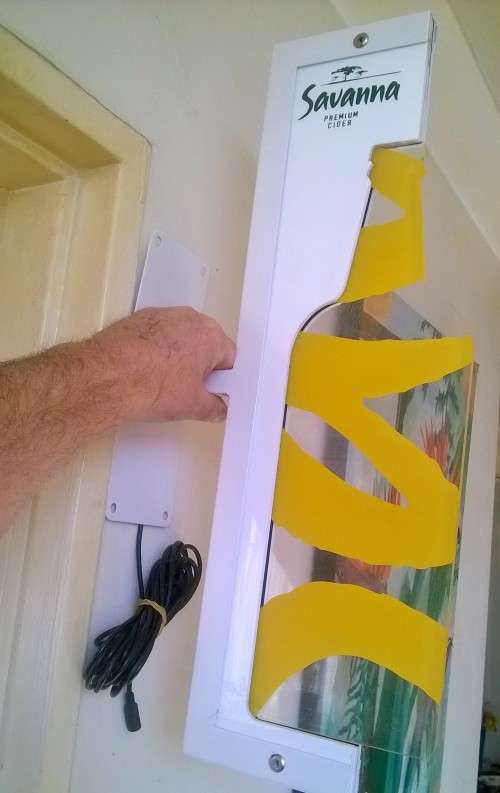 SAVANNA CIDER ILLUMINATED BAR LIGHT. Ideal for Father's Day!