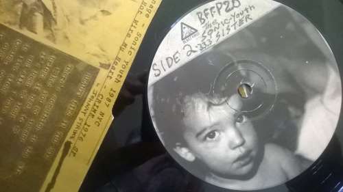 SONIC YOUTH, SISTER LP, 12" Vinyl Record.