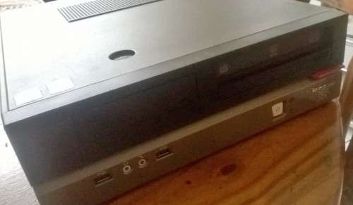 LENOVO PC. Desktop Computer, Windows 7 Professional installed.