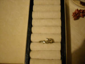 9ct Yellow Gold Dolphin Ring