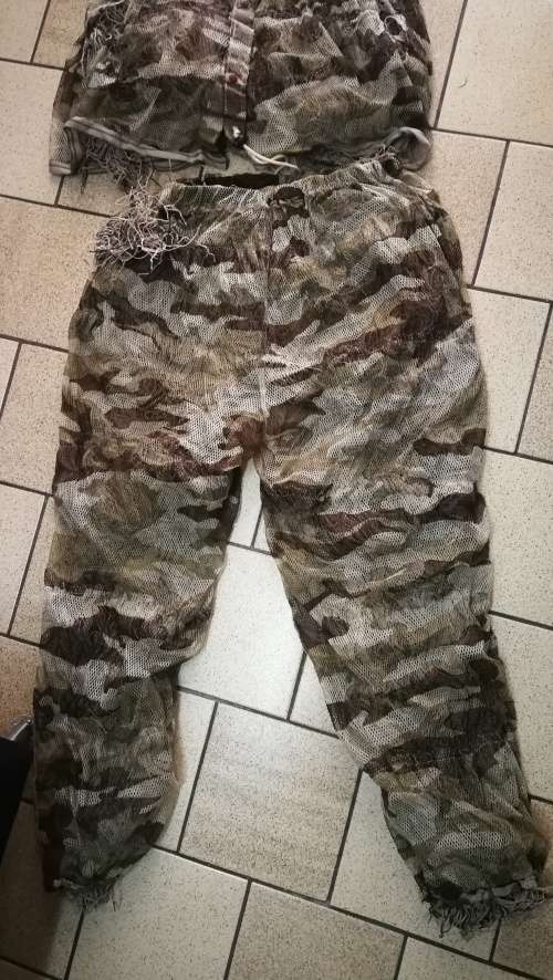 Ghillie Suit  ( L-XL)  Camo Woodland Camouflage Forest Hunting 4-Piece Set+Bag