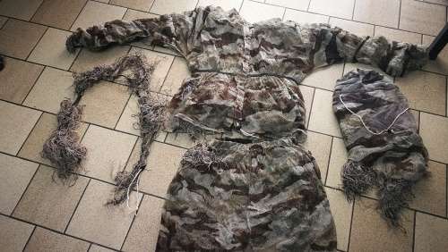 Ghillie Suit  ( L-XL)  Camo Woodland Camouflage Forest Hunting 4-Piece Set+Bag