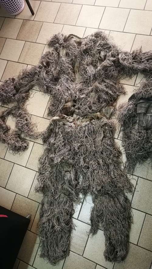 Ghillie Suit  ( L-XL)  Camo Woodland Camouflage Forest Hunting 4-Piece Set+Bag