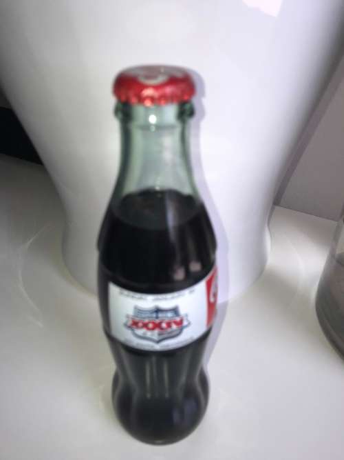 FOR THE COKE COLECTOR - Glass Coca-Cola Bottle USA - Super Bowl 2000