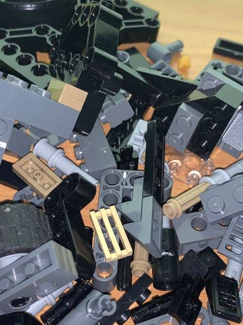 Lot Of Original LEGO Pieces - Including Superman Minifigures - R1 Start