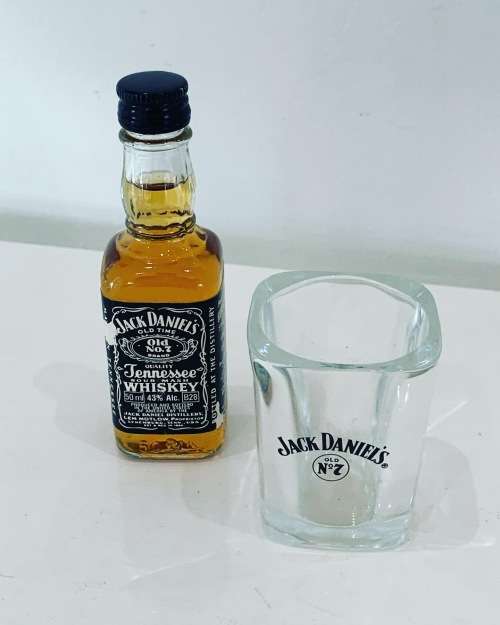 Vintage Sealed Jack Daniels 50ml Glass Tennessee Whiskey Bottle - With Branded Tot