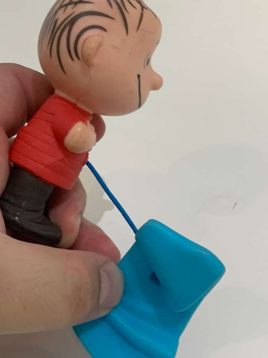 McDonalds Happy Meal Toy - Peanuts - Linus