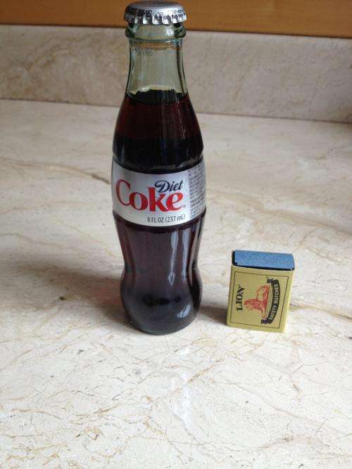 Diet Coke Glass Bottle - USA - 237ml (Sealed/Full/Consumable)