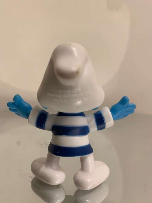 McDonalds Happy Meal Toy - Loose - Peyo 2018 - Smurf