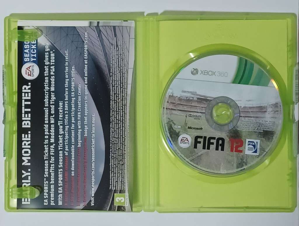 2 Xbox 360 games / Smackdown VS Raw 2007 and FIFA 12 [ Please read description]