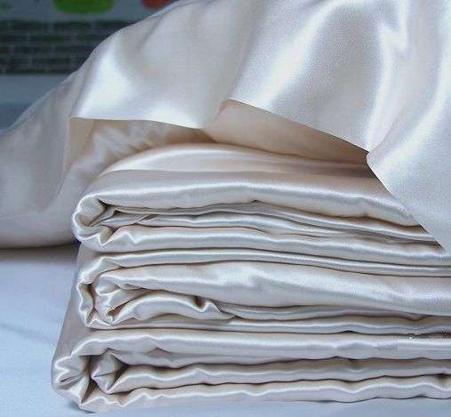 Elegant and Exquisite King Size Satin Sheets