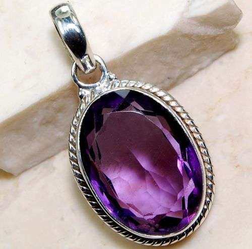 6 CARATS NATURAL AMETHYST PENDANT