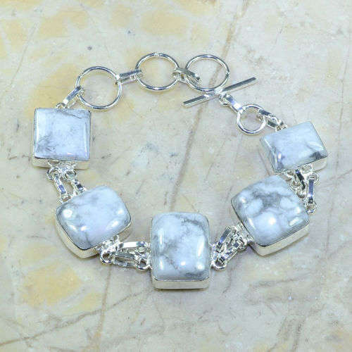 WONDERFUL WHITE HOWLITE BRACELET