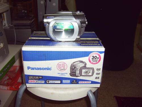 NEW PANASONIC VDR-D160 DVD CAMCORDER BOXED ZOOM 30X