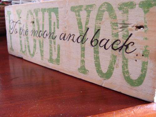 SHABBY CHIC SIGNS i love you to the moon and back **FREE POSTAGE**