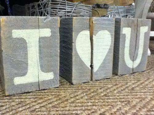 CRAZY R11 SALE FOR 11/11 ONLY - SHABBY CHIC I HEART U BLOCKS!!