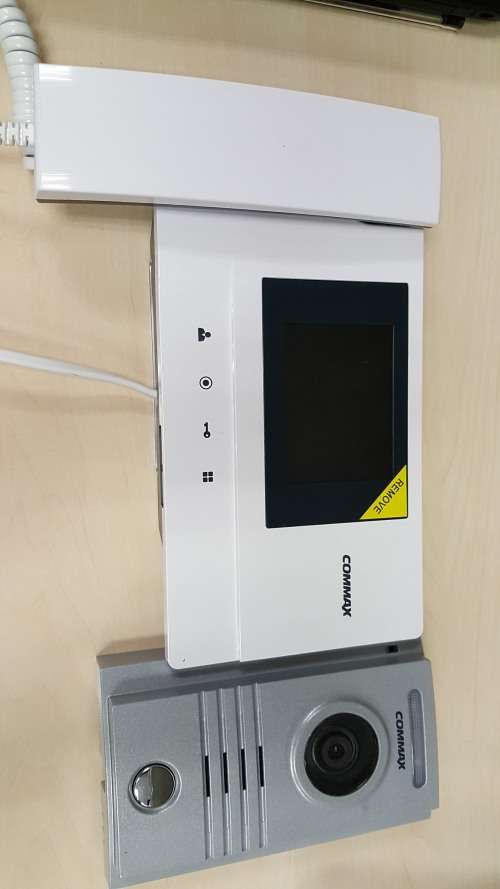 Security Camera and Intercom *Demo* Commax SmartHome