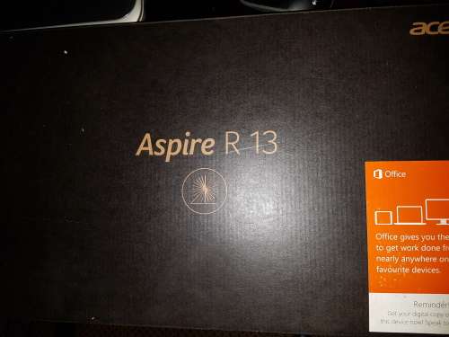 Brand New Convertable Acer Aspire R13 6th Gen i5 + Stylus + Sleeve