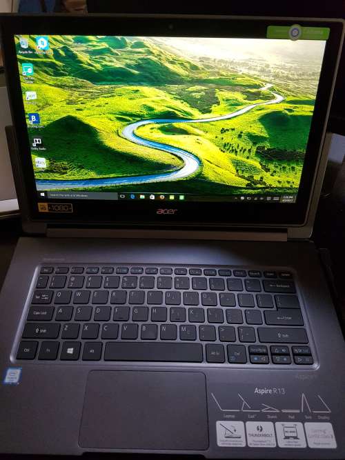 Brand New Convertable Acer Aspire R13 6th Gen i5 + Stylus + Sleeve