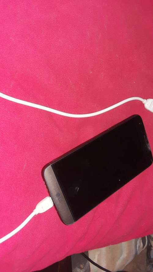 lg g5  cell phone damaged screen