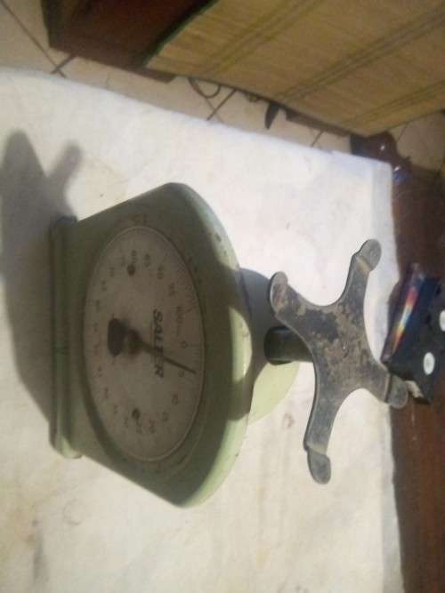 VINTAGE  SALTER MODEL 235 SCALE MADE IN ENGLAND