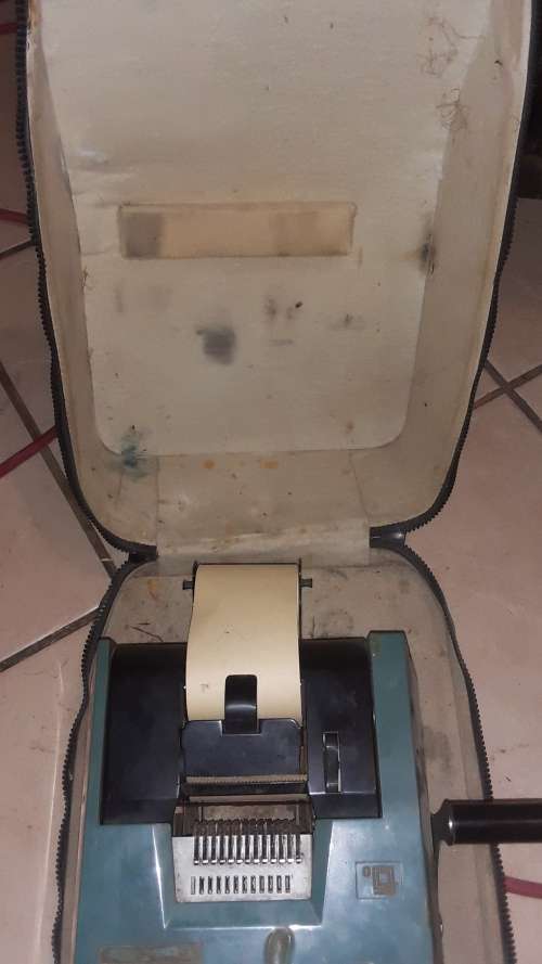 Olivetti Suma Prima Sterling add-listing machine.  Dates from the 1960s.