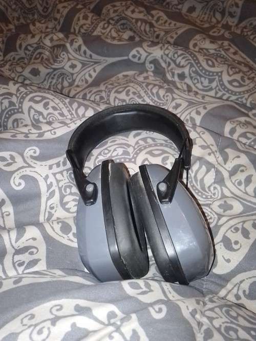 bilsom leightning L1s earmuffs