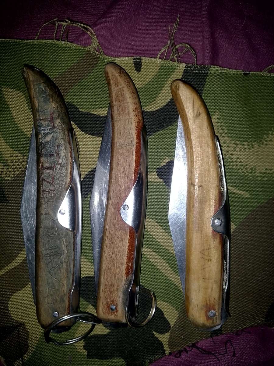 OKAPI FOLDING KNIVES