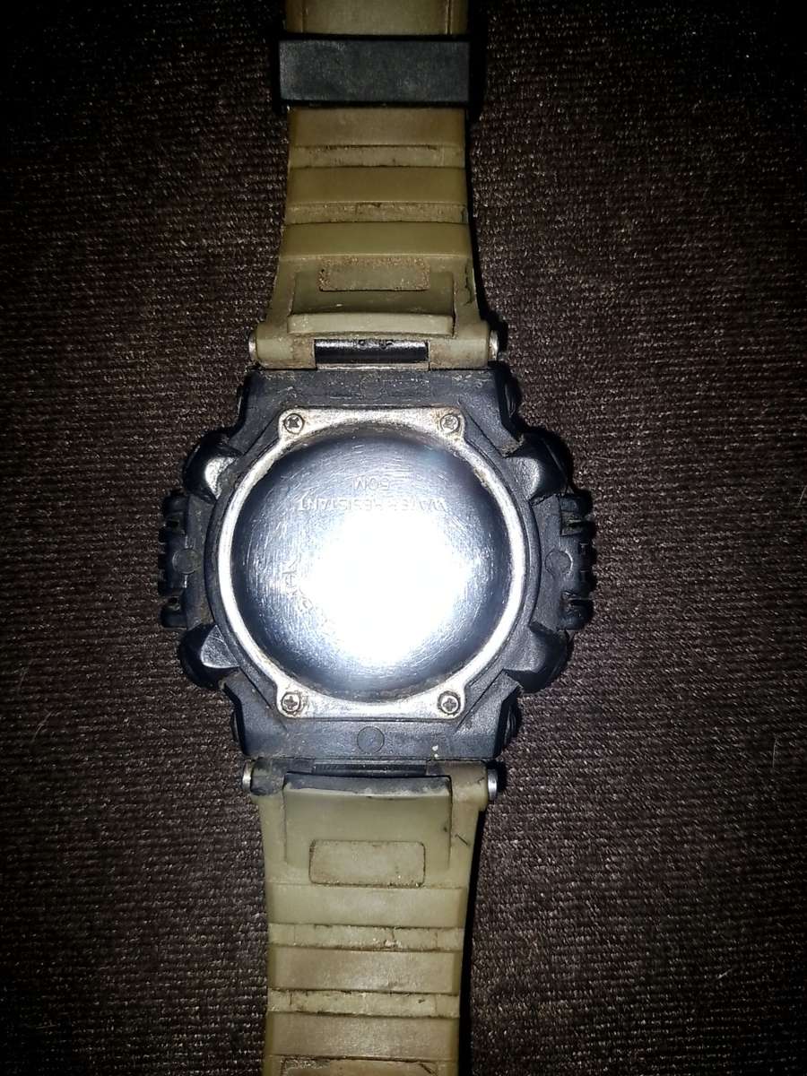 Digital watch