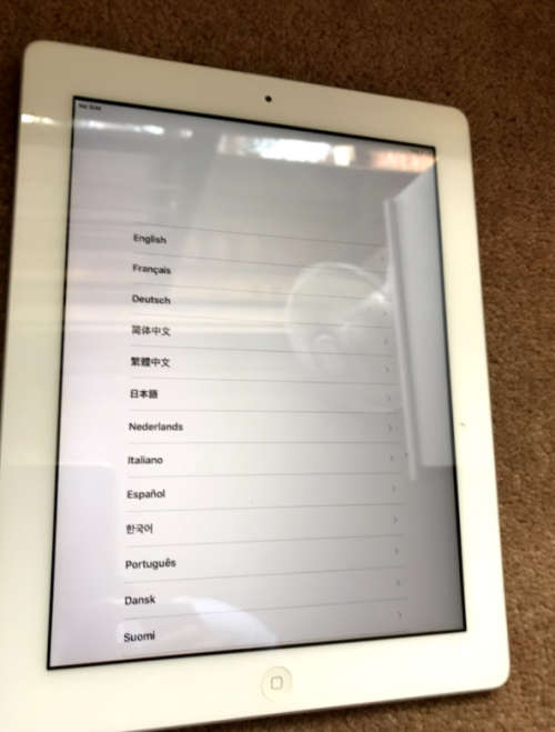 Apple IPad 2017 64GB Wifi and Cellular