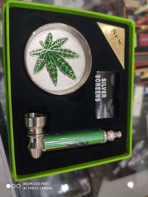 Smoking metal pipe kit For smoking tobacco herb pipes-include grinder