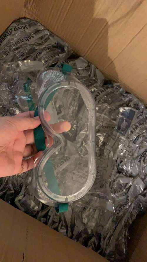 Safety Goggles - Eye Shield- Protect your eyes from viruses - Got Stock Can Delivers Now