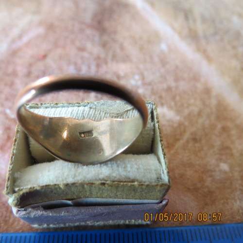 Rose gold Signet ring, 2.6 grams, as per photo 17 mm diameter