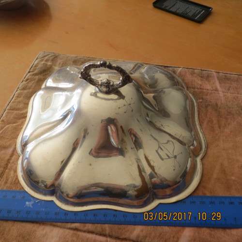 Silver plated serving lid, 23cm diameter, as per photo