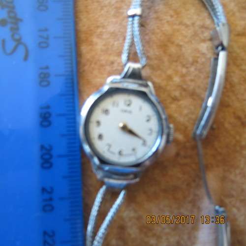Ladies Oris wrist watch, needs glass, sold as is, as per photo