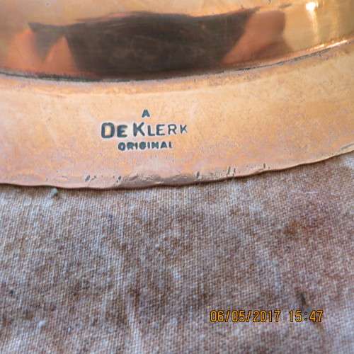 Large copper tray, A De Klerk Original engraved Gloria, 30cm diameter, as per photo