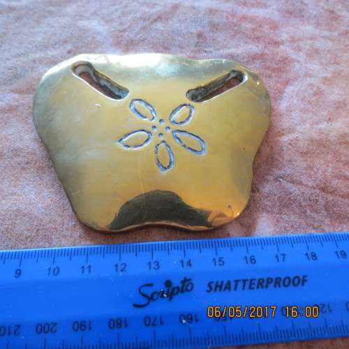 Brass pansy shell paper weight, 9cm diameter, as per photo