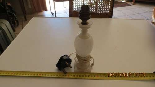 Alabaster stone lamp, 22cm high, as per photo