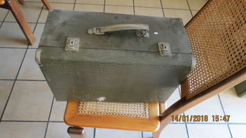 Singer sewing machine in box with accessories, as per photo