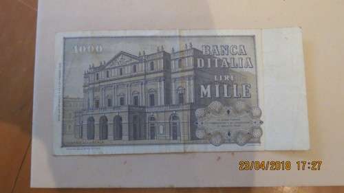Italian banknote, as per photo