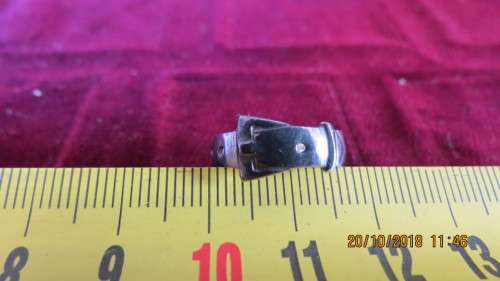 silver belt buckle ring, 1.7 grams, as per photo