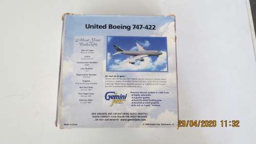 Gemini Jets Boeing 747 - 422  Diecast model 1:400 scale, as per photo