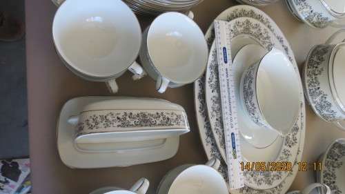large Noritake Geneva 6910 dinner service,................, as per photo