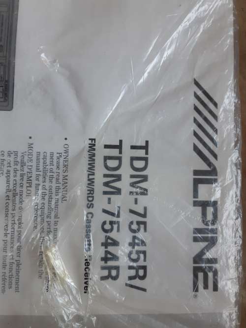 Alpine car radio, CD shuttle, as per photo's