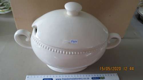 porcelain soup tureen with lid, has some grazing, with porcelain ladle,......as per photo