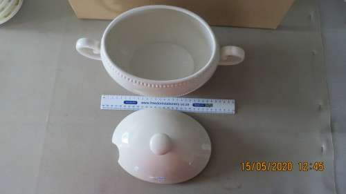 porcelain soup tureen with lid, has some grazing, with porcelain ladle,......as per photo