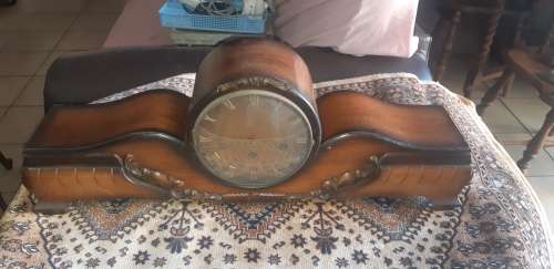 Antique chimimg mantle clock, as per photo