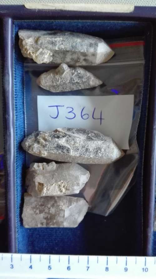 bag of 5 crystals, as per photo