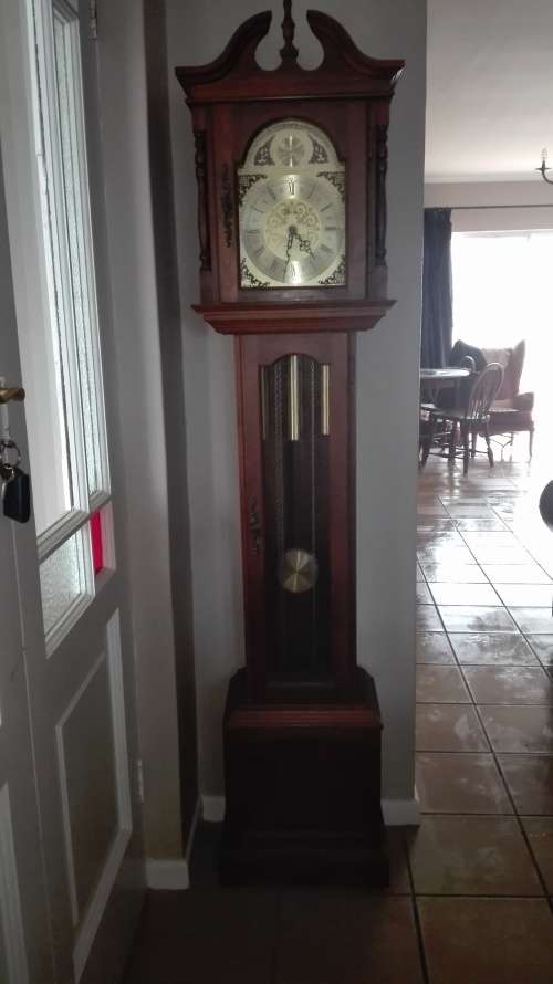 Tempus Fugit grand father clock, in excellent condition, 190cm by 41cm, 26cm deep, as per photo